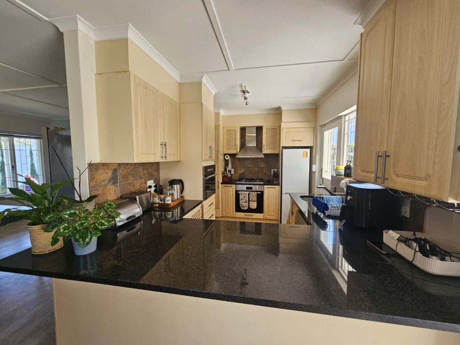 3 Bedroom Property for Sale in Heather Park Western Cape